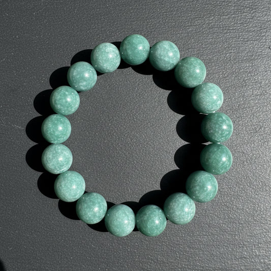 Guatemalan Jadeite Bead Bracelet - 12mm