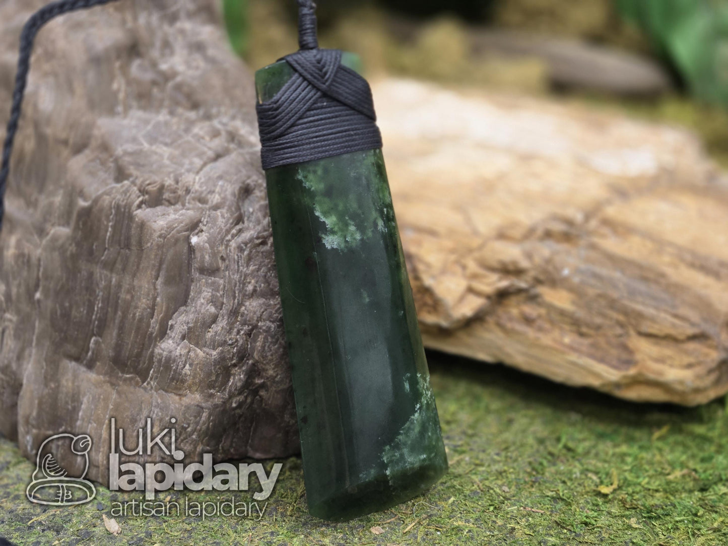 Pounamu Jade Toki Pendant — New Zealand Greenstone, Large