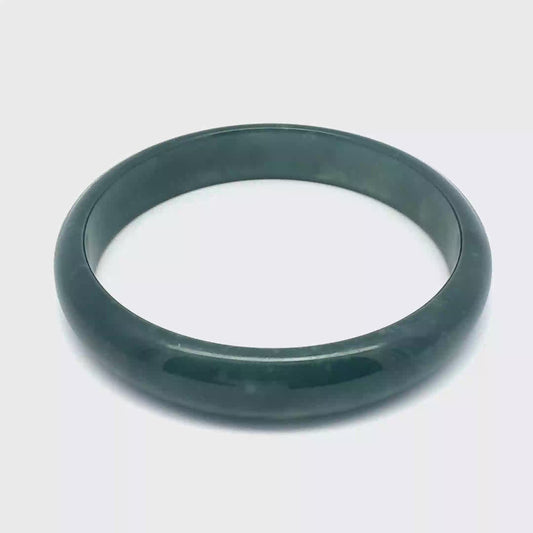 67 mm Princesa Blue Guatemalan Jadeite Half-Round Bangle