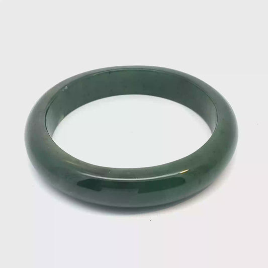 Classic Green Pakistani Nephrite Bangle, Natural Type A